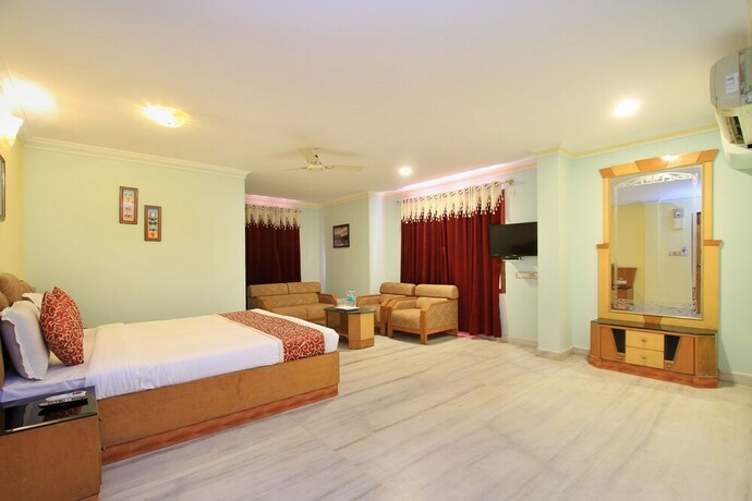 Imagen de la habitación del Hotel Oyo 4531 Pleasant Stay Inn. Foto 6
