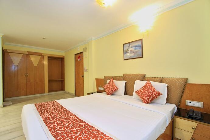 Imagen de la habitación del Hotel Oyo 4531 Pleasant Stay Inn. Foto 8