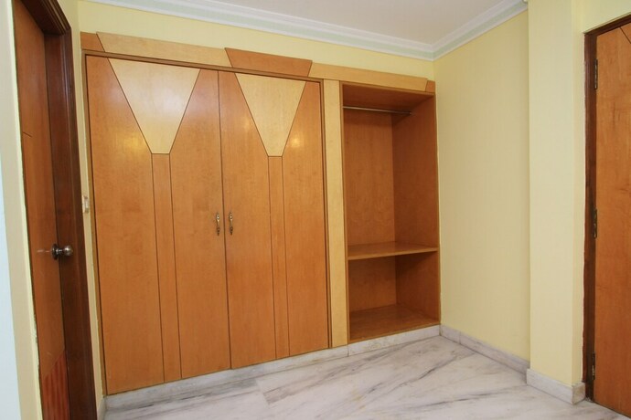 Imagen de la habitación del Hotel Oyo 4531 Pleasant Stay Inn. Foto 17