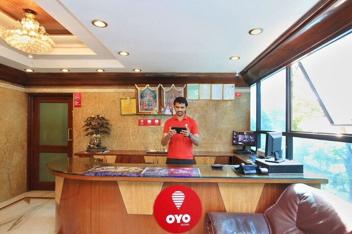 Imagen de los interiores del Hotel Oyo 4531 Pleasant Stay Inn. Foto 18