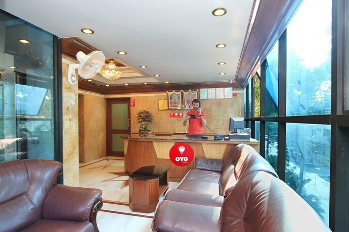 Imagen de los interiores del Hotel Oyo 4531 Pleasant Stay Inn. Foto 19