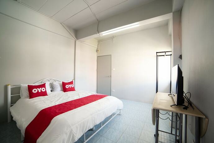 Imagen de la habitación del Hotel Oyo 457 Panasan Villa. Foto 18