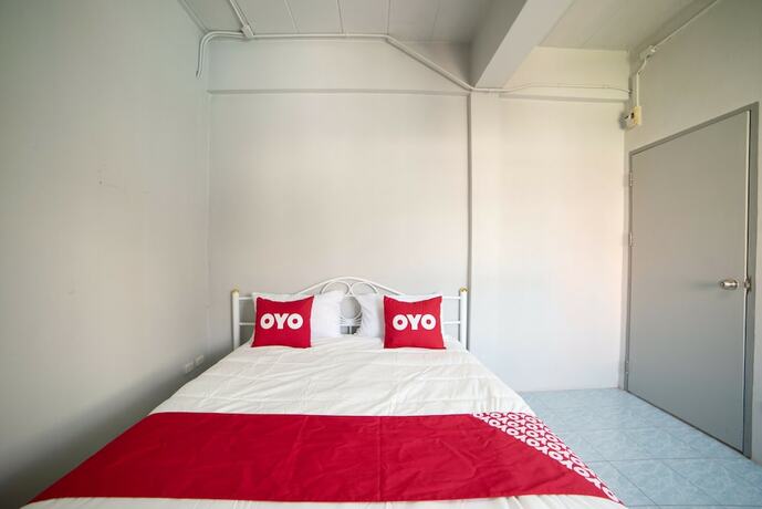 Imagen de la habitación del Hotel Oyo 457 Panasan Villa. Foto 21