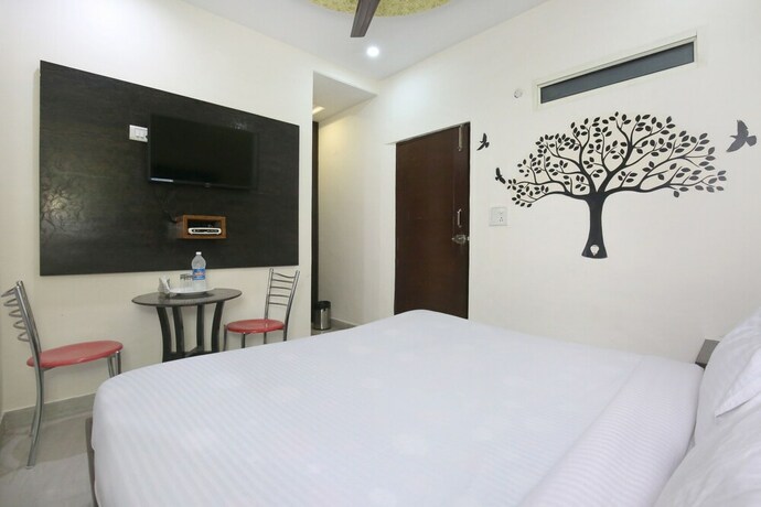 Imagen de la habitación del Hotel Oyo 4727 Sangam Pacific. Foto 4