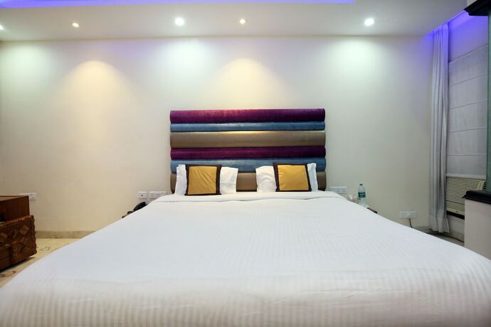 Imagen de la habitación del Hotel Oyo 4727 Sangam Pacific. Foto 6