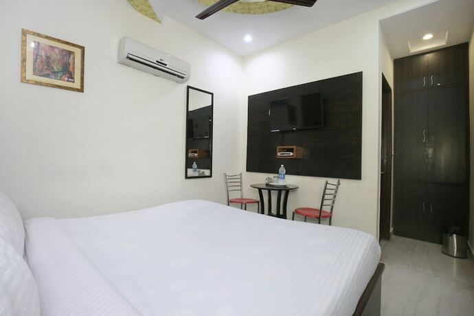 Imagen de la habitación del Hotel Oyo 4727 Sangam Pacific. Foto 7