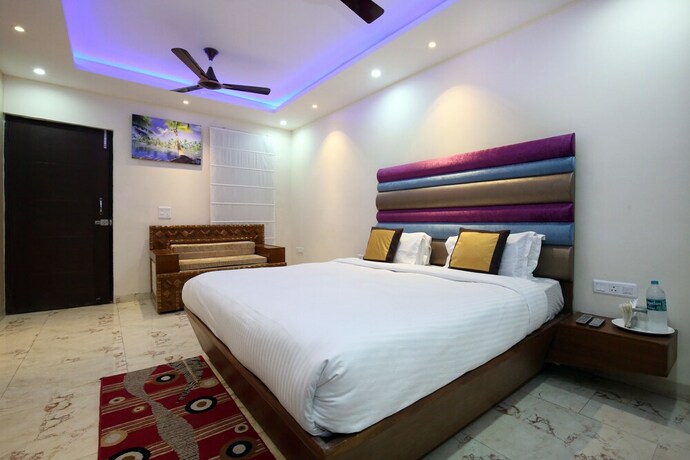Imagen de la habitación del Hotel Oyo 4727 Sangam Pacific. Foto 9