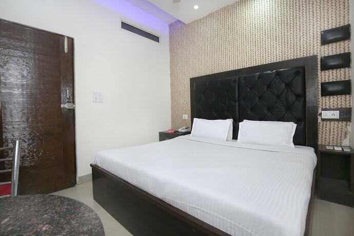 Imagen de la habitación del Hotel Oyo 4727 Sangam Pacific. Foto 10