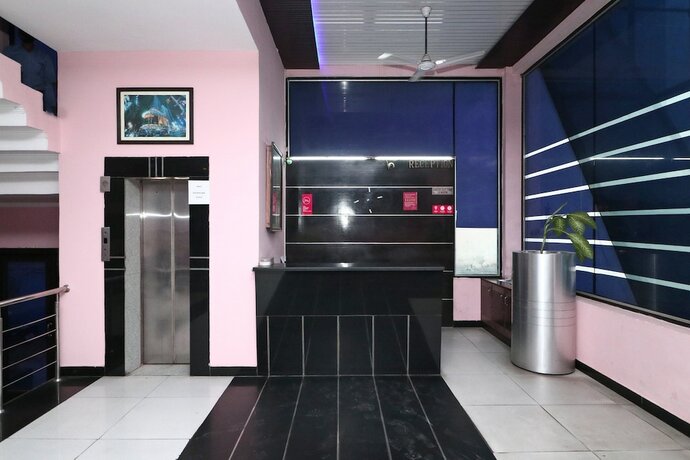 Imagen general del Hotel Oyo 4754 Center Point. Foto 14