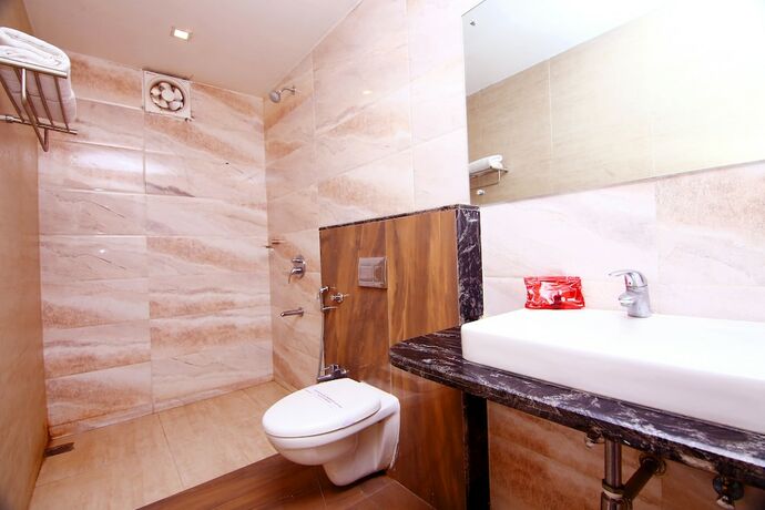Imagen de la habitación del Hotel Oyo 4779 Vansh Palace. Foto 5