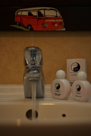Imagen de la habitación del Hotel Oyo 482 Pannee Lodge Khaosan. Foto 9