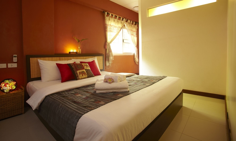 Imagen de la habitación del Hotel Oyo 482 Pannee Lodge Khaosan. Foto 13