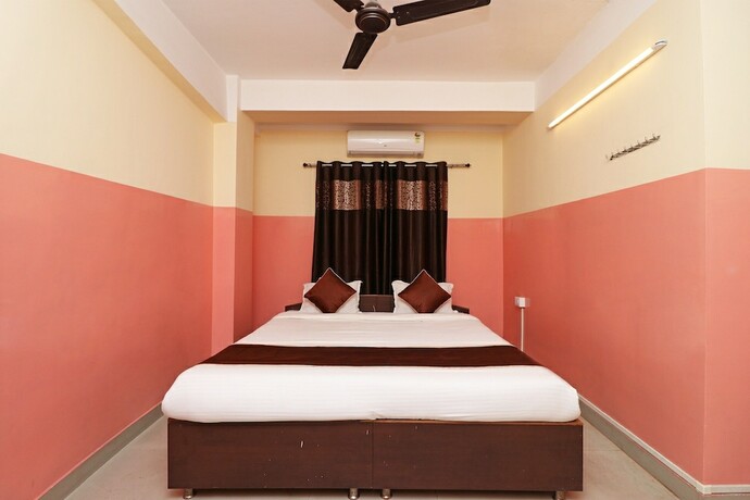Imagen general del Hotel Oyo 4979 Prabha Palace Lodge. Foto 15