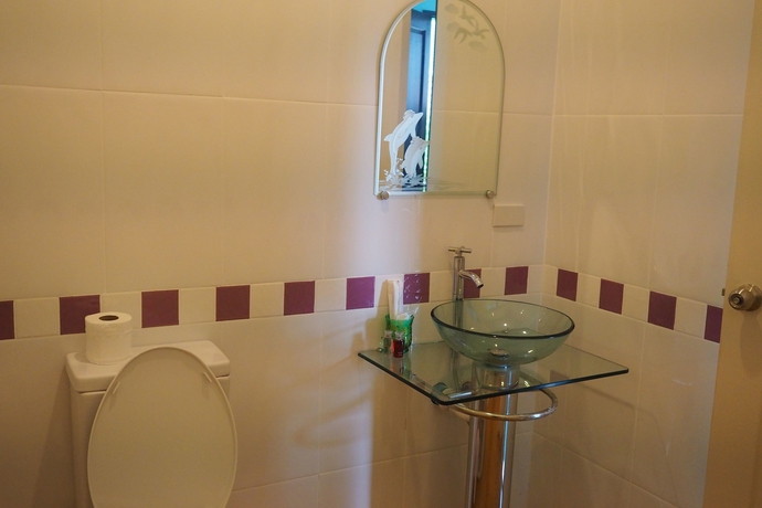 Imagen de la habitación del Hotel Oyo 500 Cordelia Resort Samroiyod. Foto 13