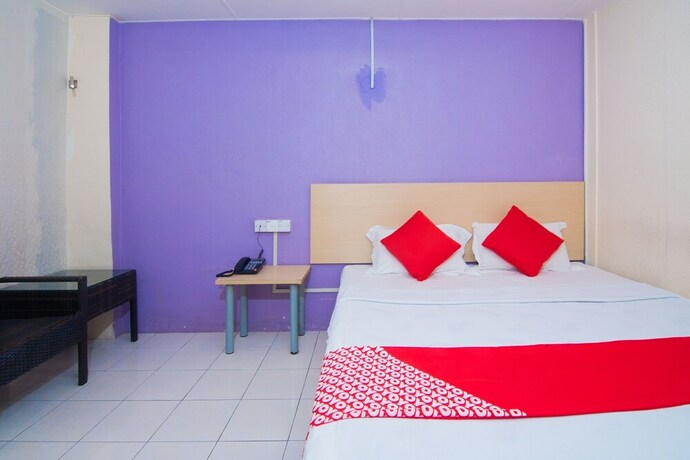 Imagen de la habitación del Hotel Oyo 510 Sri Indar. Foto 31