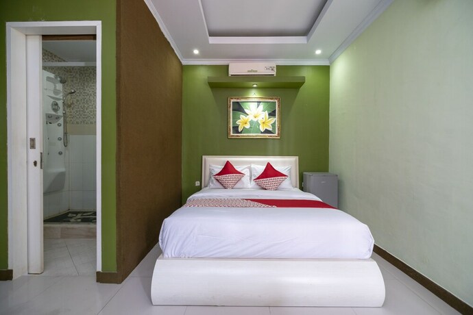 Imagen de la habitación del Hotel Oyo 523 Dedy Beach Inn. Foto 9