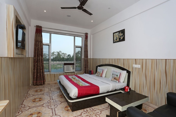 Imagen de la habitación del Hotel Oyo 5239 Satya Shree. Foto 6