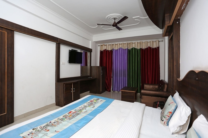 Imagen de la habitación del Hotel Oyo 5239 Satya Shree. Foto 7