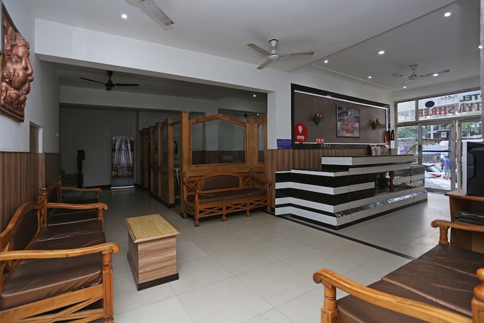 Imagen de los interiores del Hotel Oyo 5239 Satya Shree. Foto 15