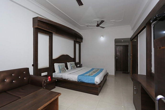 Imagen de la habitación del Hotel Oyo 5239 Satya Shree. Foto 10