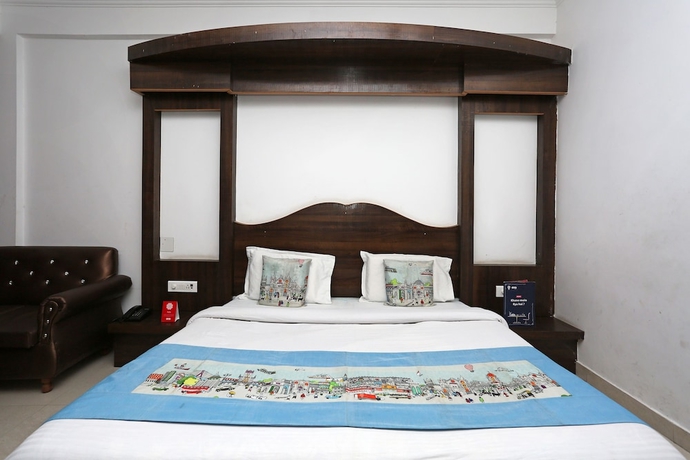 Imagen de la habitación del Hotel Oyo 5239 Satya Shree. Foto 13