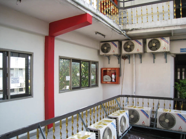 Imagen de los interiores del Hotel Oyo 537 Na Banglampoo. Foto 7