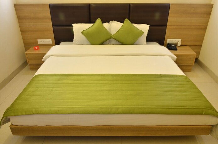 Imagen de la habitación del Hotel Oyo 5389 Polo Club. Foto 12