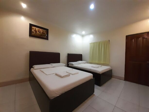 Imagen de la habitación del Hotel Oyo 565 Hillside Resort. Foto 9