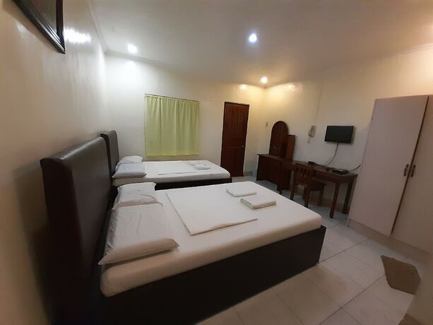Imagen de la habitación del Hotel Oyo 565 Hillside Resort. Foto 10