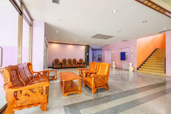 Imagen de los interiores del Hotel Oyo 565 Trang. Foto 15