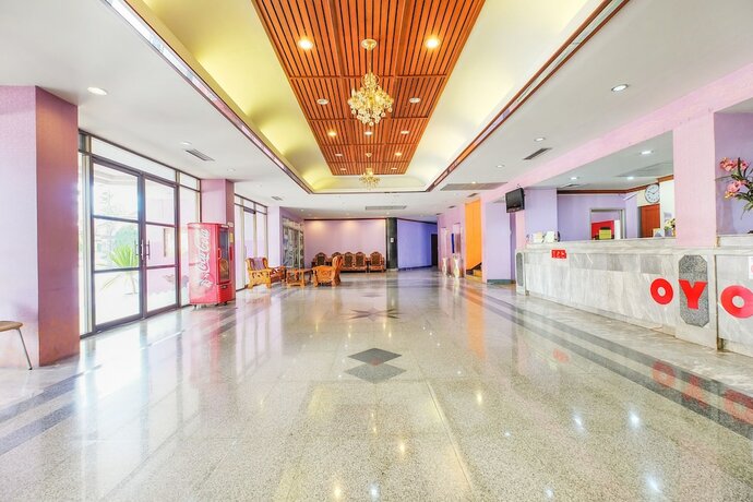 Imagen de los interiores del Hotel Oyo 565 Trang. Foto 17