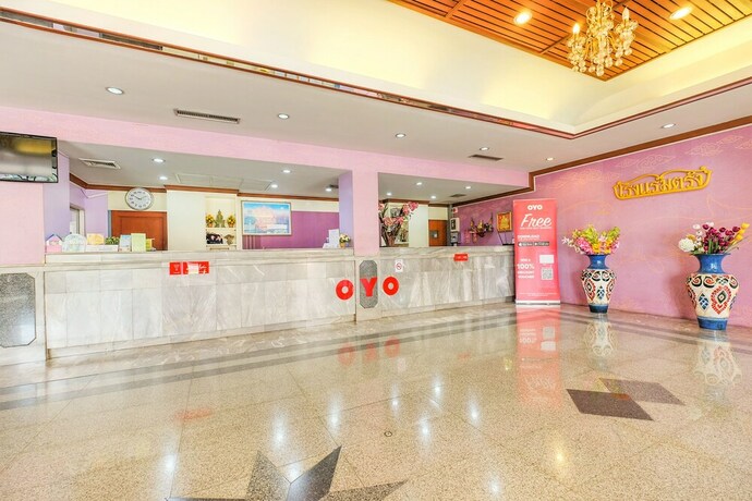 Imagen de los interiores del Hotel Oyo 565 Trang. Foto 19