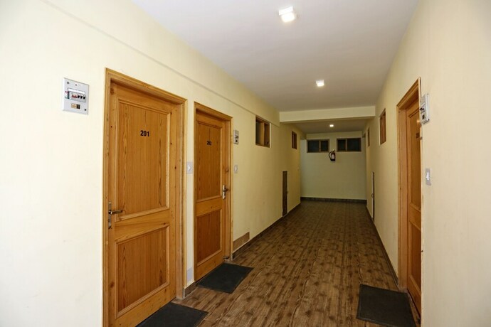 Imagen de los interiores del Hotel Oyo 5698 The Destination Manali. Foto 27