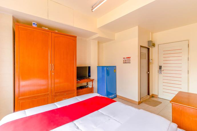 Imagen de la habitación del Hotel Oyo 583 Sweethome Guest House. Foto 3