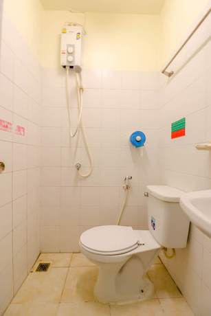 Imagen de la habitación del Hotel Oyo 583 Sweethome Guest House. Foto 15