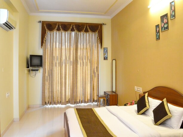 Imagen de la habitación del Hotel Oyo 6012 Rockwell. Foto 12