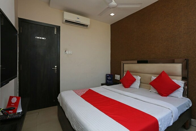 Imagen de la habitación del Hotel Oyo 6325 Kiran. Foto 6