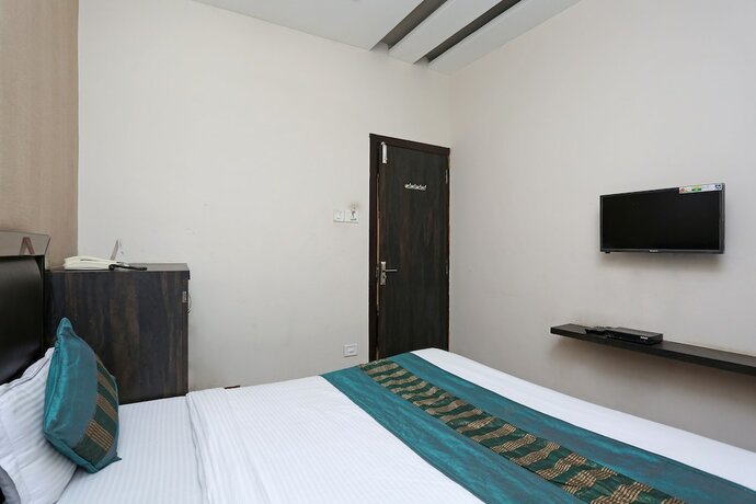 Imagen de la habitación del Hotel Oyo 6325 Kiran. Foto 11
