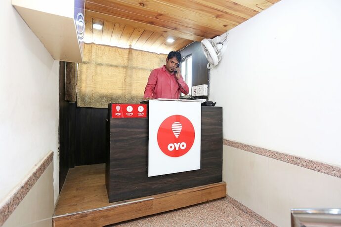 Imagen de los interiores del Hotel Oyo 6325 Kiran. Foto 17