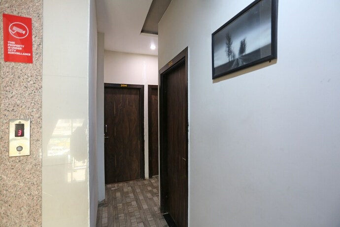 Imagen de los interiores del Hotel Oyo 6325 Kiran. Foto 18