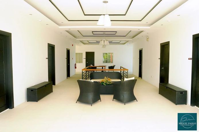 Imagen de los interiores del Hotel Oyo 642 The Junction Tagaytay. Foto 8