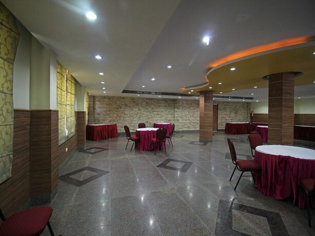 Imagen del bar/restaurante del Hotel Oyo 6438 Valley Plaza. Foto 20