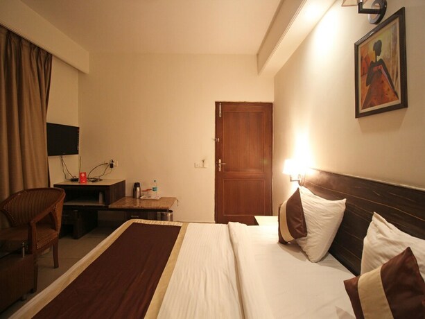 Imagen de la habitación del Hotel Oyo 6438 Valley Plaza. Foto 28
