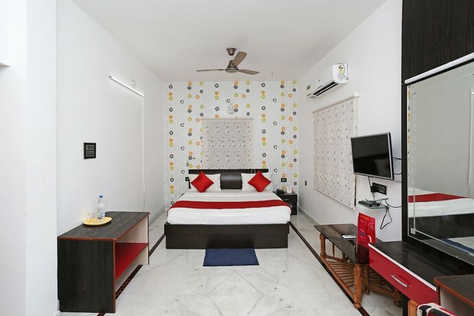 Imagen de la habitación del Hotel Oyo 6680 Galaxy International. Foto 3