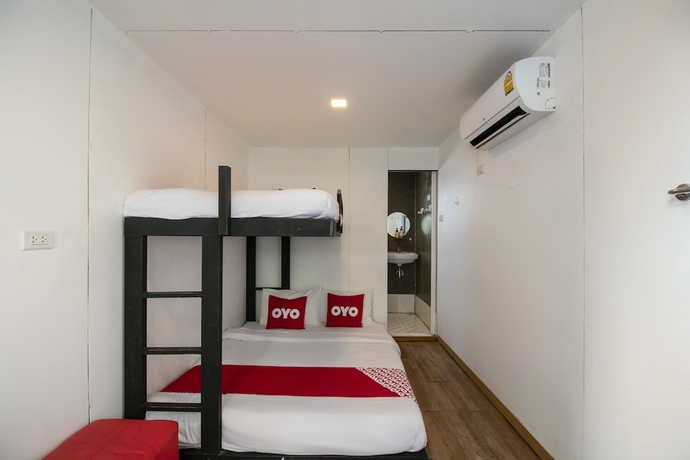 Imagen de la habitación del Hotel Oyo 673 Nice Sleep Box. Foto 9