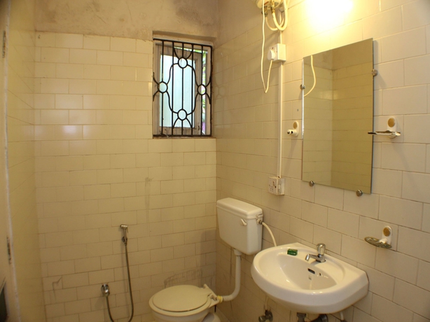 Imagen de la habitación del Hotel Oyo 6744 Stayout Sunny Holiday Homes. Foto 2