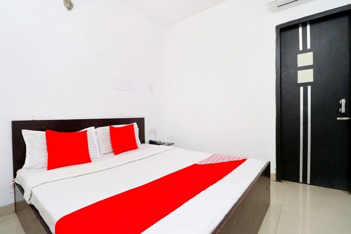 Imagen de la habitación del Hotel Oyo 6785 Sunder Bus Stand. Foto 2