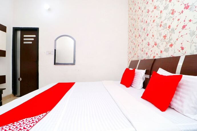 Imagen de la habitación del Hotel Oyo 6785 Sunder Bus Stand. Foto 11