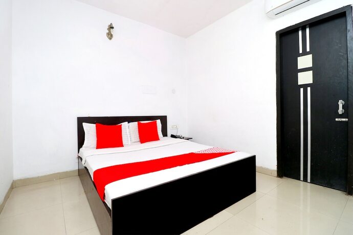 Imagen de la habitación del Hotel Oyo 6785 Sunder Bus Stand. Foto 16