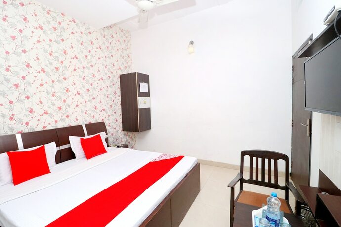 Imagen de la habitación del Hotel Oyo 6785 Sunder Bus Stand. Foto 17
